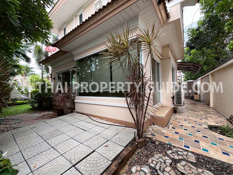 House in Sukhumvit 